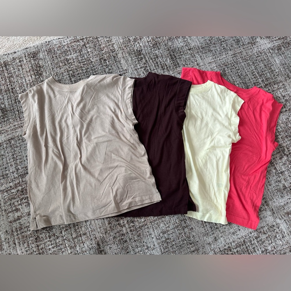 A New Day extended shoulder tees xs